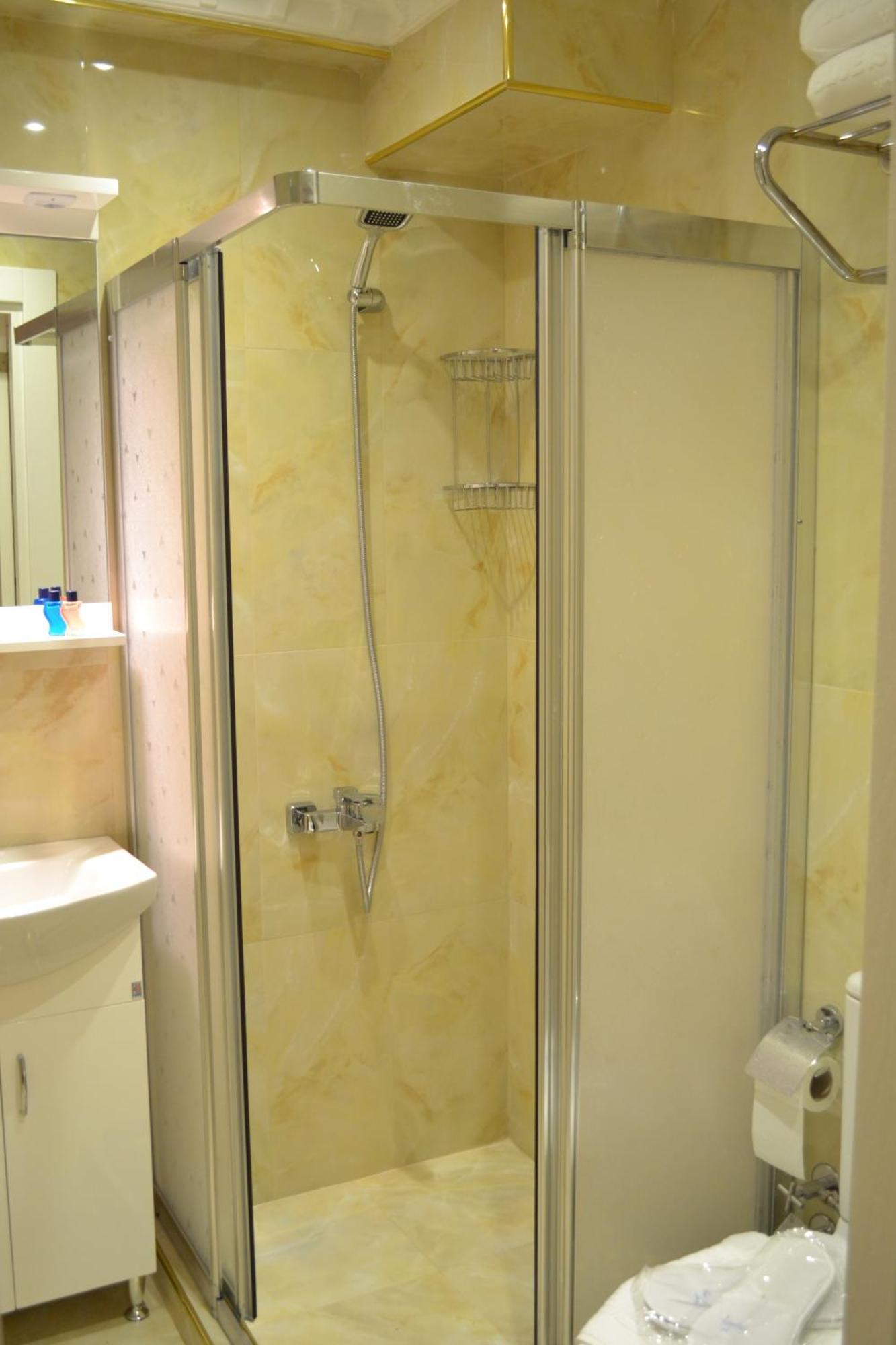 Blue Istanbul Hotel Taksim Esterno foto