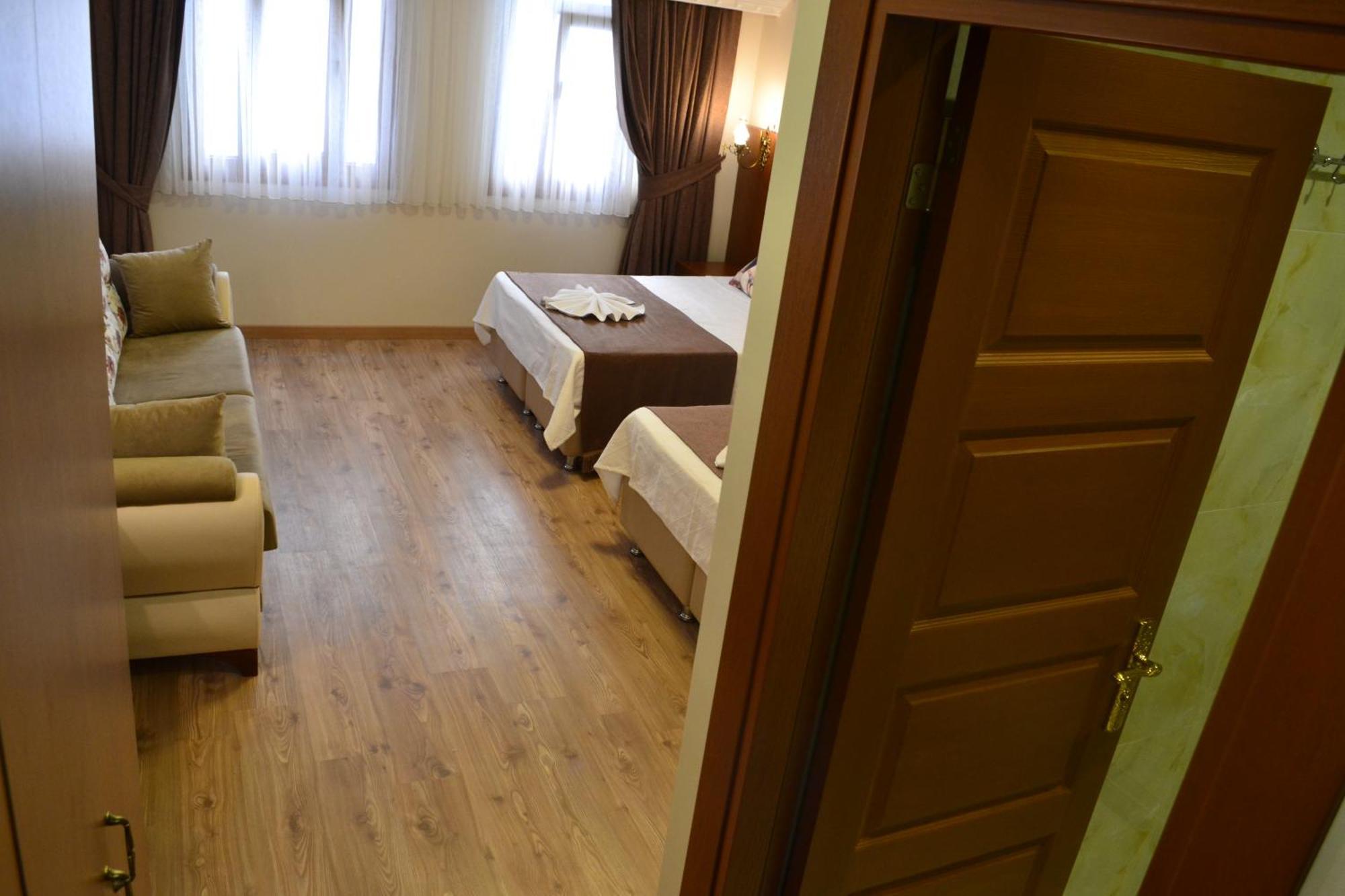 Blue Istanbul Hotel Taksim Esterno foto