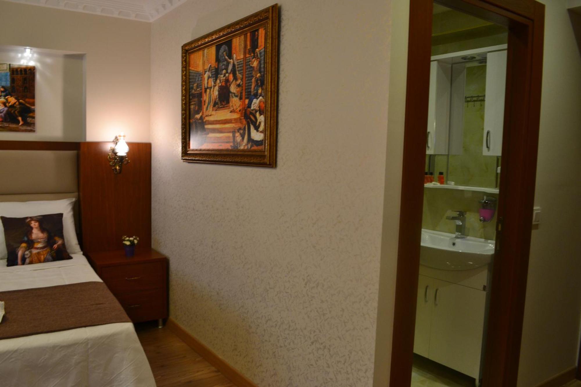 Blue Istanbul Hotel Taksim Esterno foto