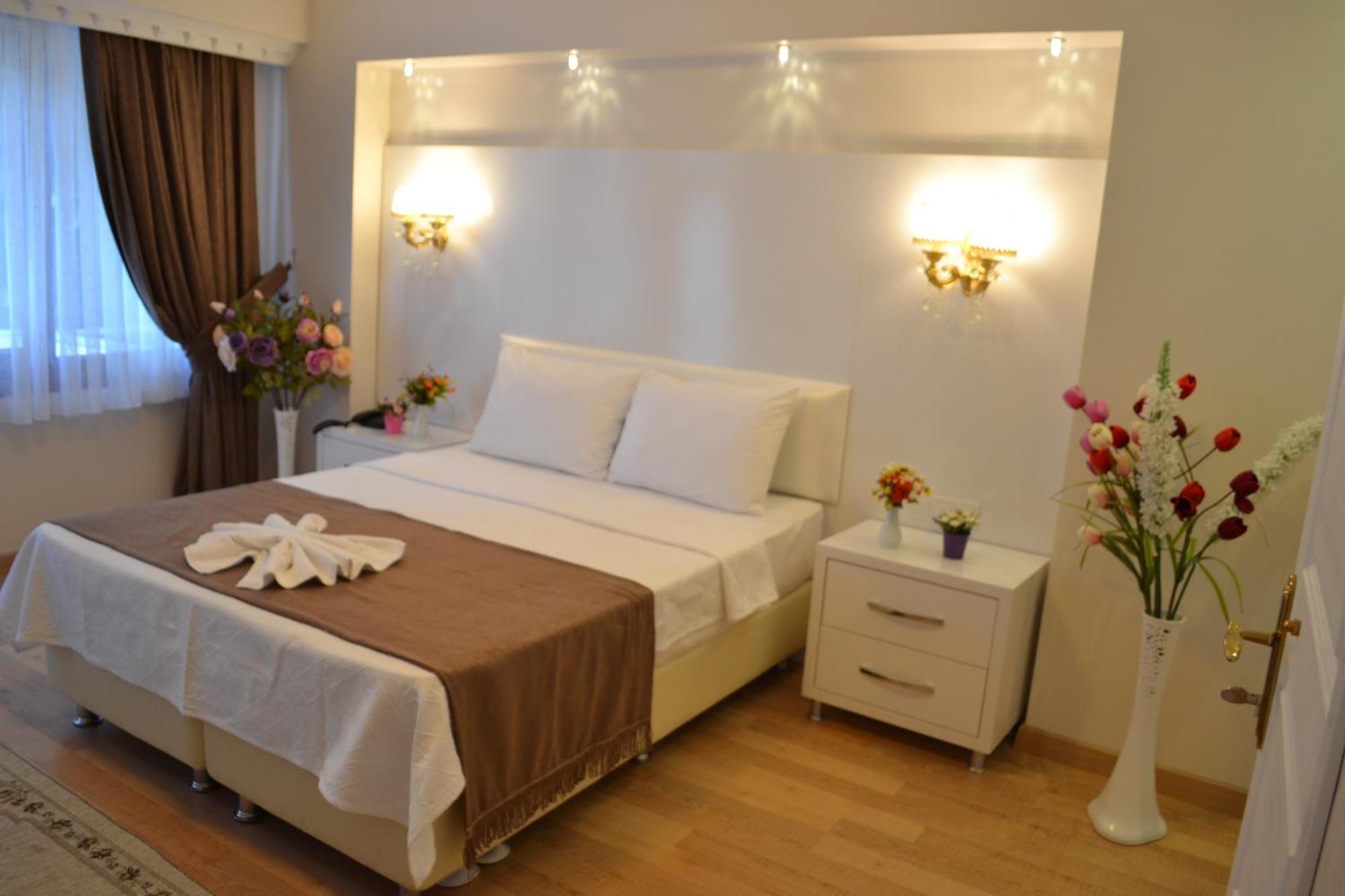 Blue Istanbul Hotel Taksim Esterno foto
