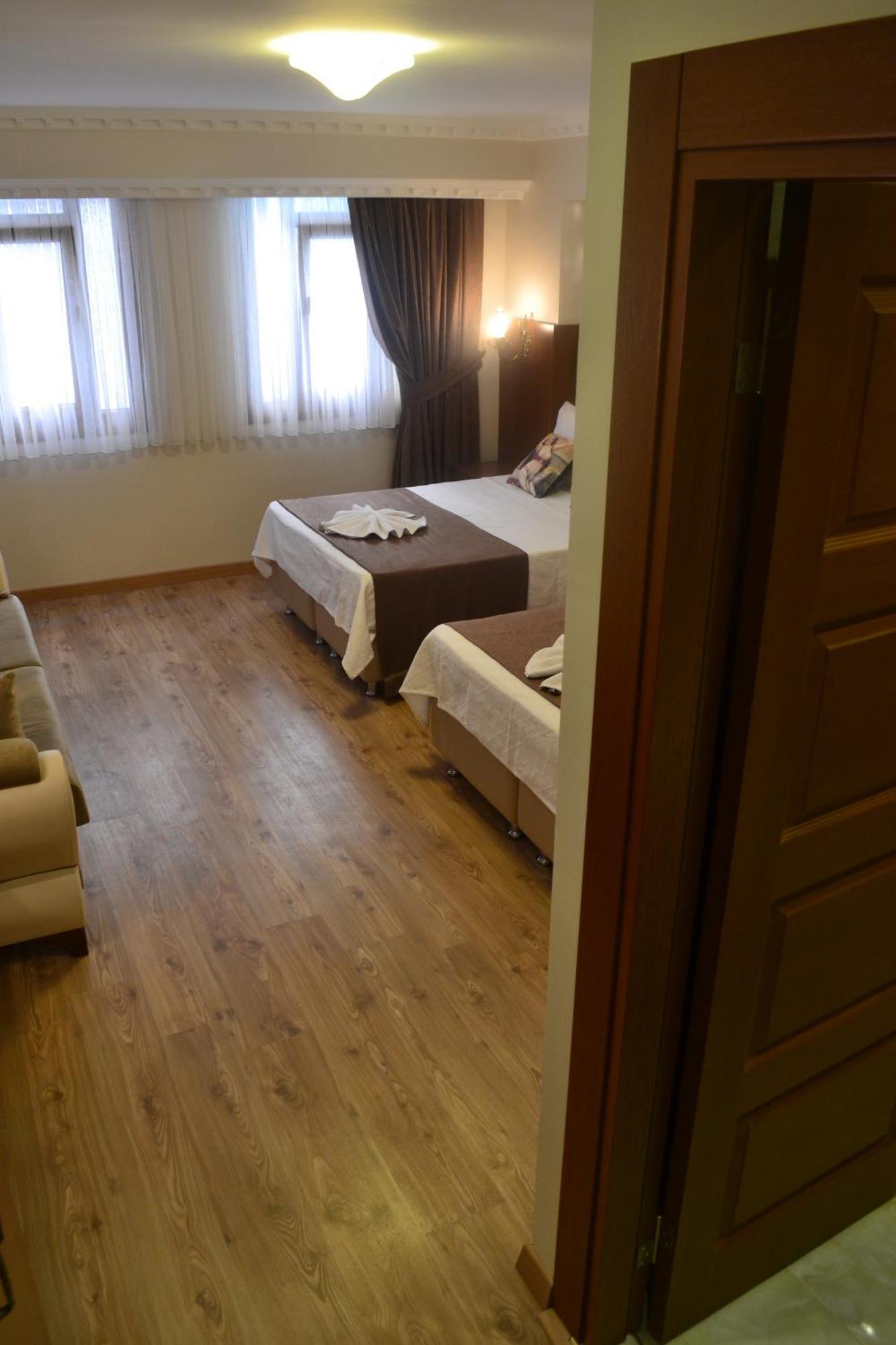 Blue Istanbul Hotel Taksim Esterno foto